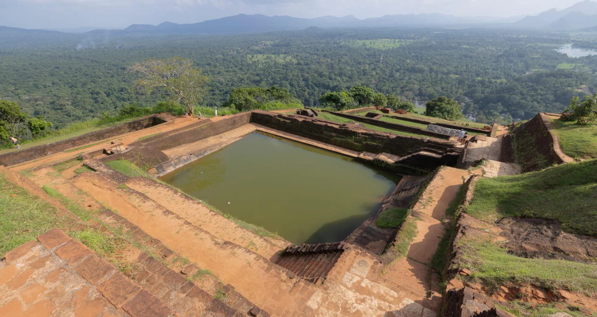 Scenic Journey Across Sri Lanka in 5 Nights / 6 Days photo 4